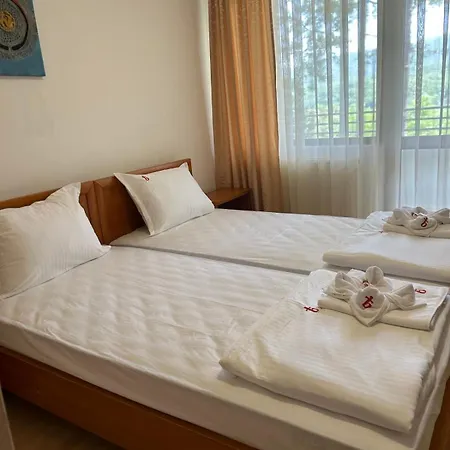 Park Panorama Hotel 2*
